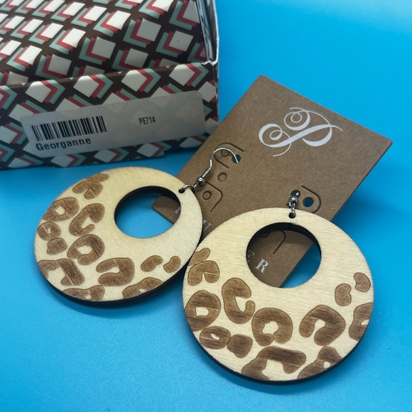 Plunder Design Wood Leopard style earrings~New in box - Picture 2 of 4